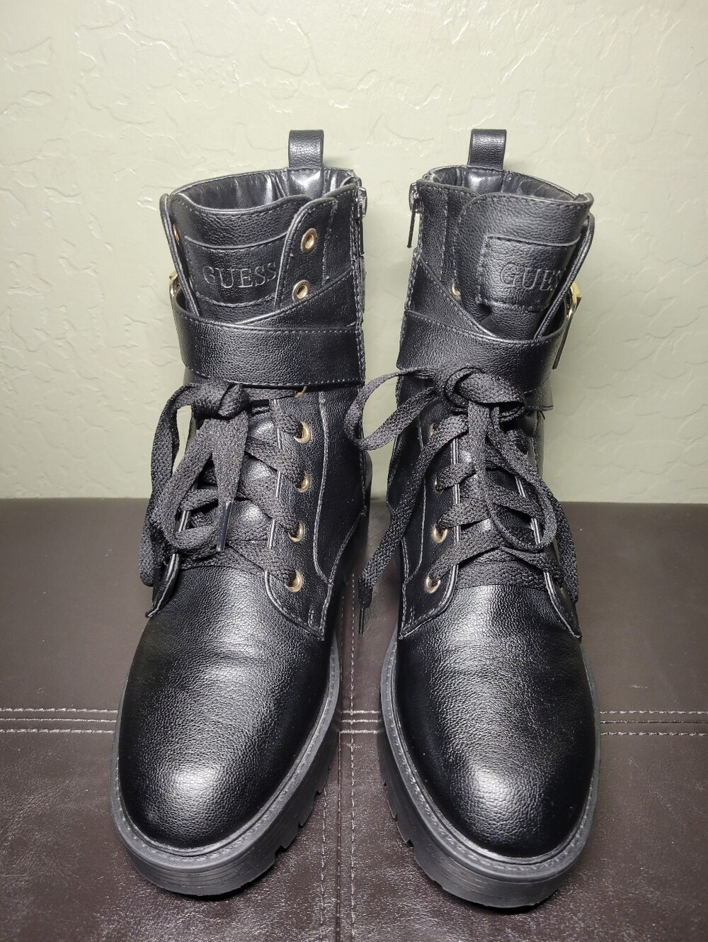 GUESS Womens Black Lace-Up Combat Boots Size 7M